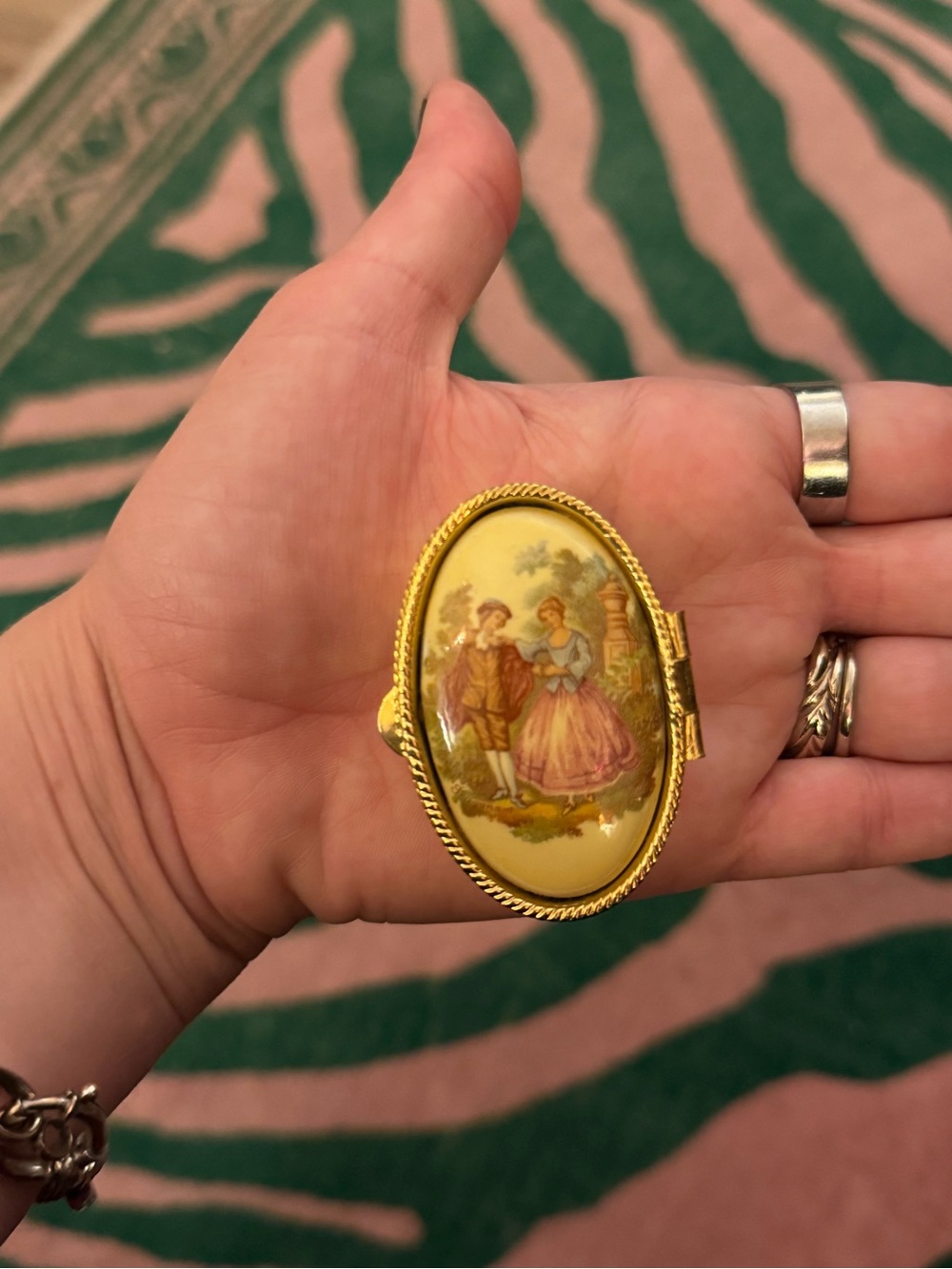 Vintage 1970 fragonard courting couple container